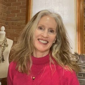 Meet your Posher, Ally